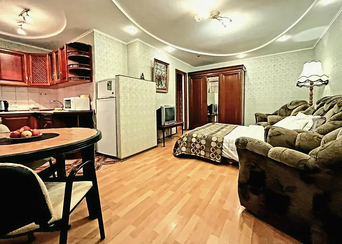 Теплая Квартира С Верандой На Белецкого Возле Исида, Шалимова, Warm Apartment With A Veranda In Kyiv, Beletsky