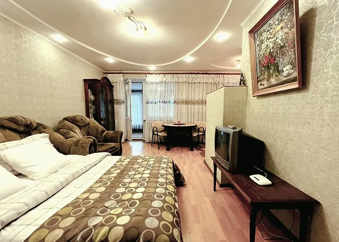 Теплая Квартира С Верандой На Белецкого Возле Исида, Шалимова, Warm Apartment With A Veranda In Kyiv, Beletsky