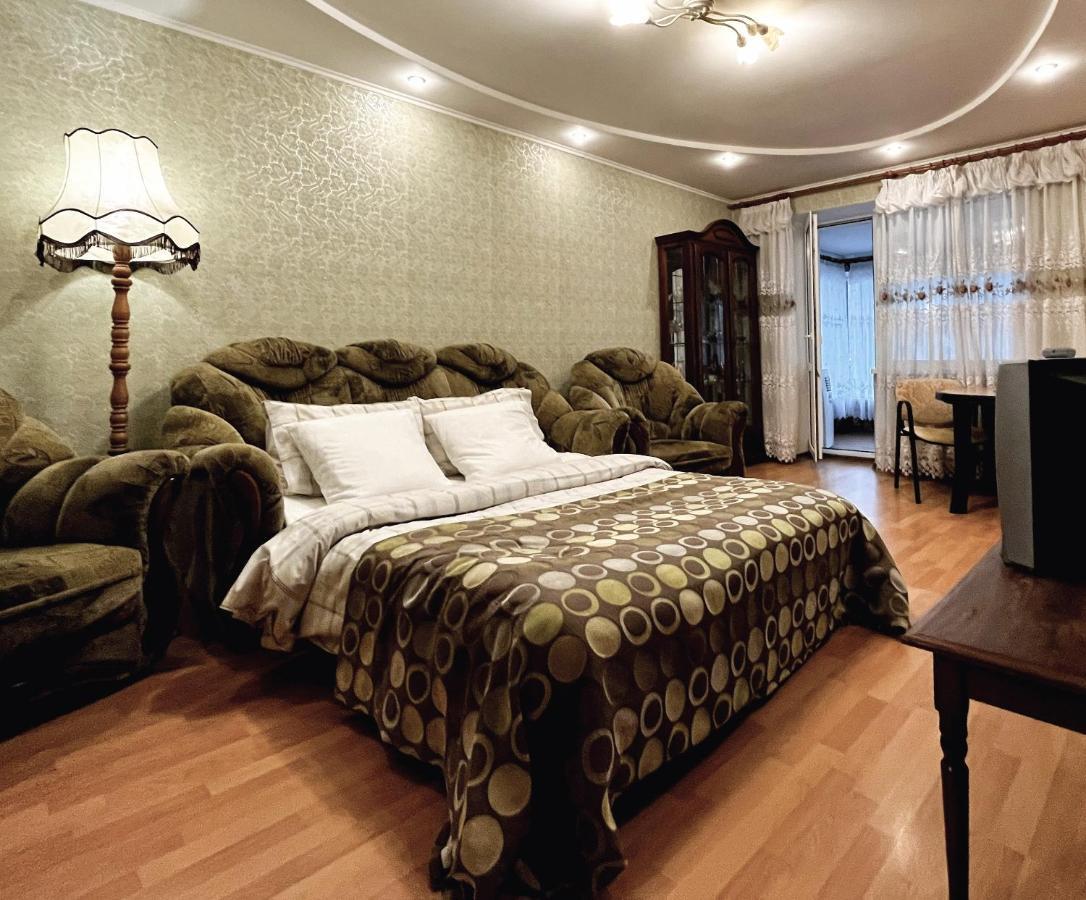 теплая квартира: Cozy Veranda Retreat In
